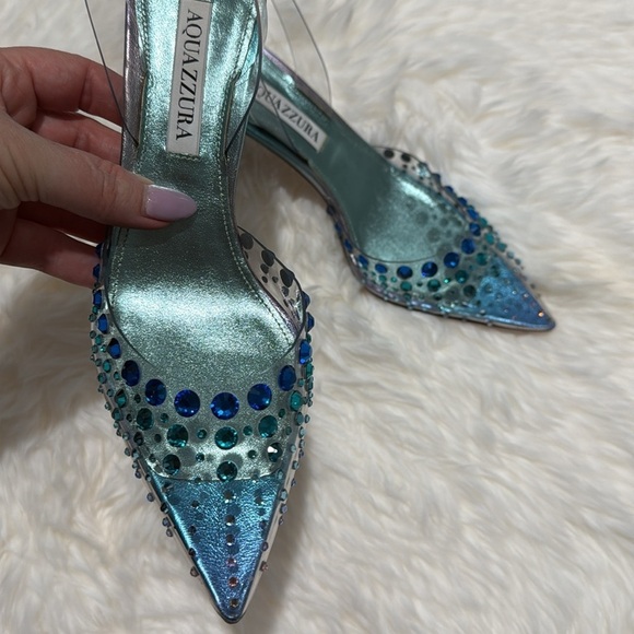 New Aquazzura starburst sling pumps
Size 36US - Picture 9 of 12